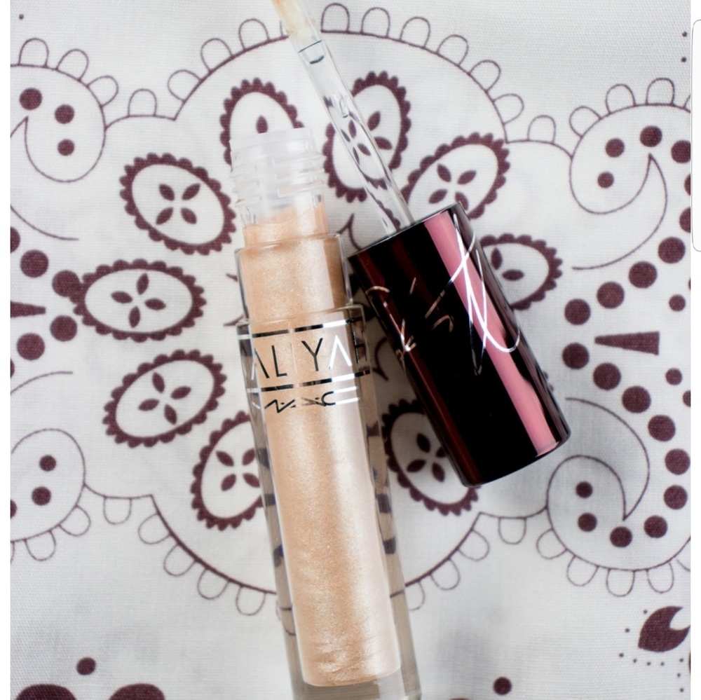 NIB MAC Aaliyah Limited Ed Lipglass Brooklyn Born